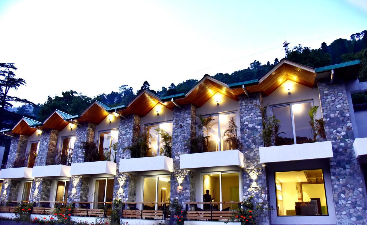 Season Hotel Nainital Exterior photo
